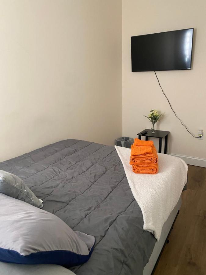 Private Room In South Philly Near Arenas! Philadelphia Exteriör bild