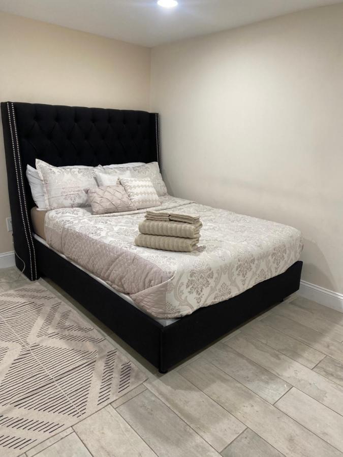Private Room In South Philly Near Arenas! Philadelphia Exteriör bild
